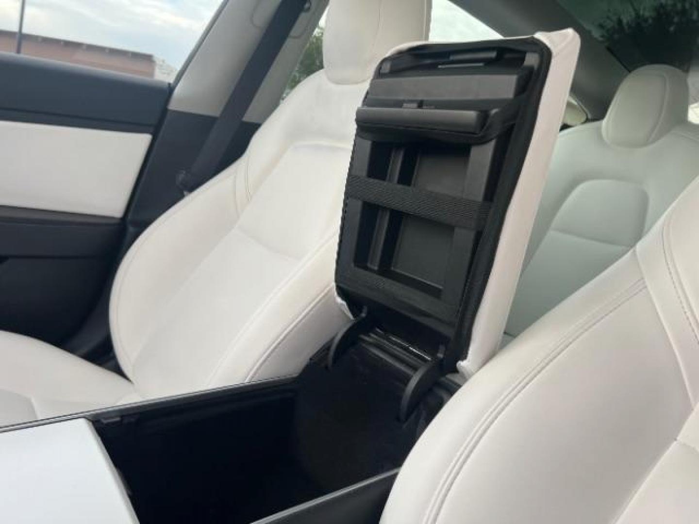 2018 Grey /White Tesla Model 3 Long Range (5YJ3E1EB6JF) with an ELECTRIC engine, Continuously Variable Transmission transmission, located at 1865 East Red Hills Pkwy, St. George, 84770, (435) 628-0023, 37.120850, -113.543640 - Photo#19