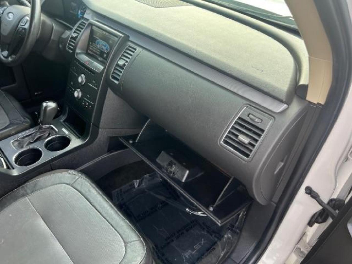 2015 Oxford White Two-tone Roof /Charcoal Black Ford Flex SEL (2FMGK5C84FB) with an 3.5L V-6 DOHC engine, Automatic transmission, located at 1865 East Red Hills Pkwy, St. George, 84770, (435) 628-0023, 37.120850, -113.543640 - We specialize in helping ALL people get the best financing available. No matter your credit score, good, bad or none we can get you an amazing rate. Had a bankruptcy, divorce, or repossessions? We give you the green light to get your credit back on the road. Low down and affordable payments that fit - Photo#33