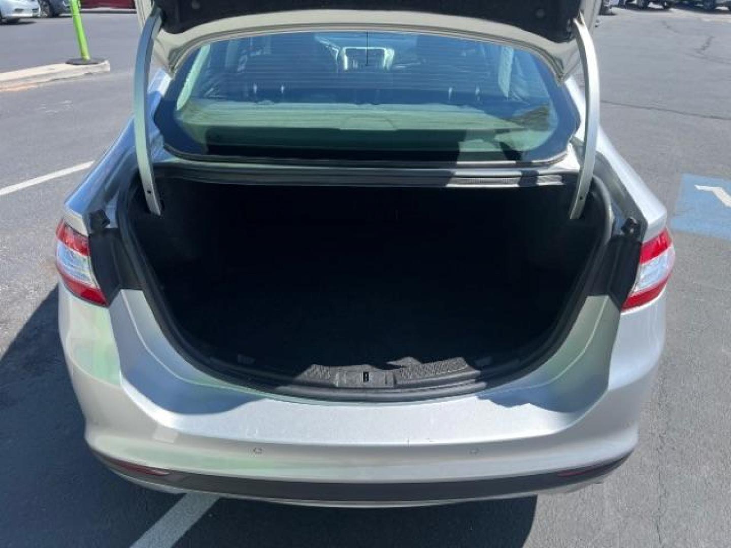 2016 Ingot Silver /Ebony Ford Fusion SE (3FA6P0H74GR) with an EcoBoost 1.5L I-4 gasoline direct injection engine, Automatic transmission, located at 1865 East Red Hills Pkwy, St. George, 84770, (435) 628-0023, 37.120850, -113.543640 - We specialize in helping ALL people get the best financing available. No matter your credit score, good, bad or none we can get you an amazing rate. Had a bankruptcy, divorce, or repossessions? We give you the green light to get your credit back on the road. Low down and affordable payments that fit - Photo#24
