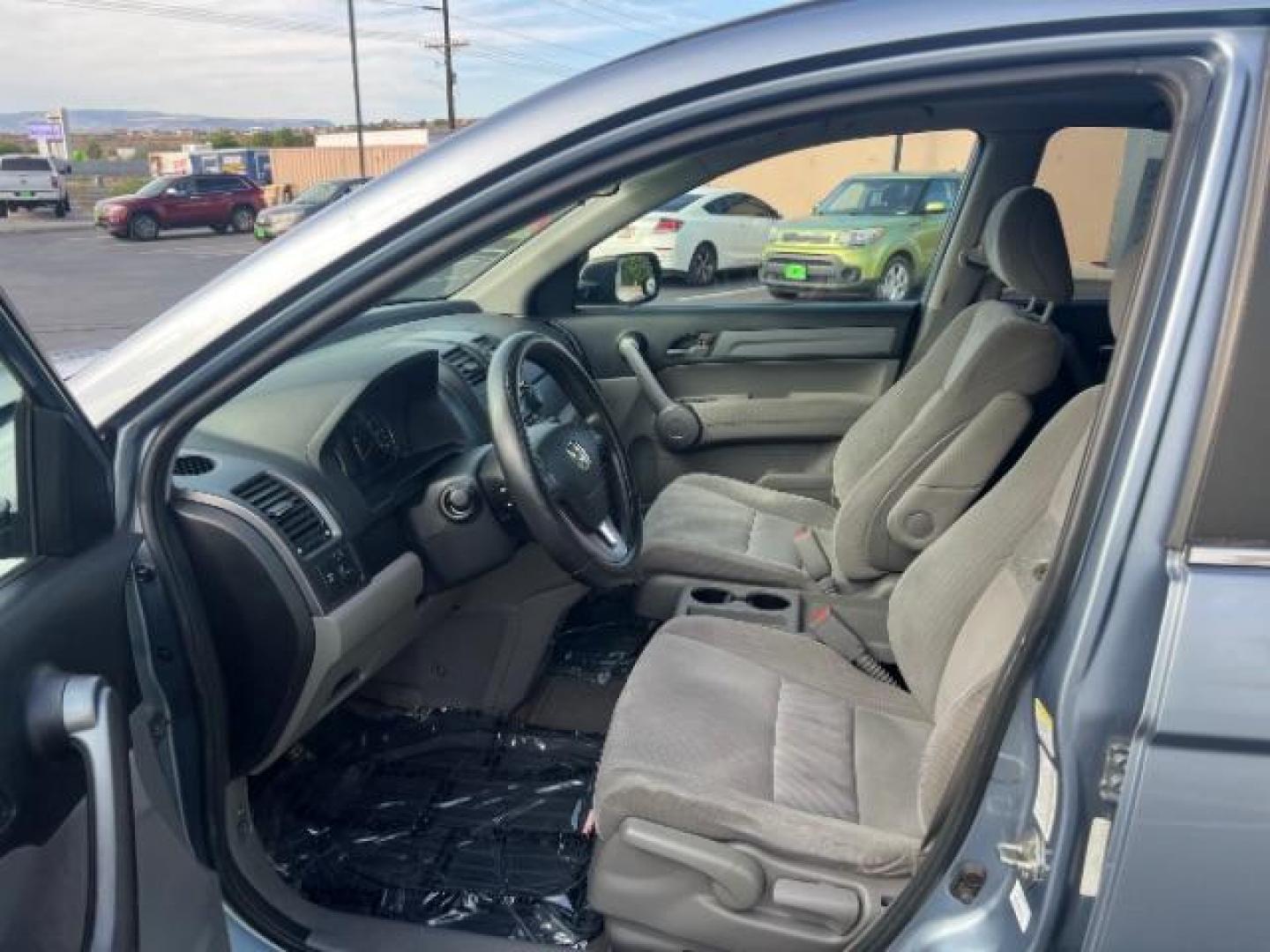 2009 Glacier Blue Metallic /Gray Honda CR-V EX (5J6RE38519L) with an 2.4L I-4 DOHC engine, Automatic transmission, located at 1865 East Red Hills Pkwy, St. George, 84770, (435) 628-0023, 37.120850, -113.543640 - We specialize in helping ALL people get the best financing available. No matter your credit score, good, bad or none we can get you an amazing rate. Had a bankruptcy, divorce, or repossessions? We give you the green light to get your credit back on the road. Low down and affordable payments that fit - Photo#14
