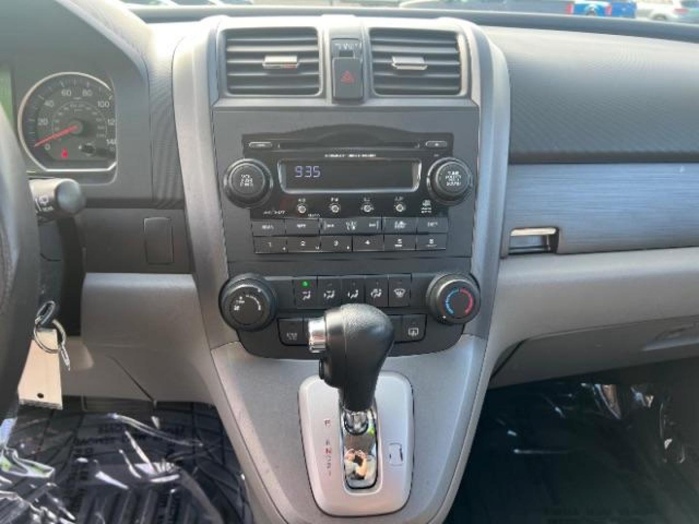 2009 Glacier Blue Metallic /Gray Honda CR-V EX (5J6RE38519L) with an 2.4L I-4 DOHC engine, Automatic transmission, located at 1865 East Red Hills Pkwy, St. George, 84770, (435) 628-0023, 37.120850, -113.543640 - We specialize in helping ALL people get the best financing available. No matter your credit score, good, bad or none we can get you an amazing rate. Had a bankruptcy, divorce, or repossessions? We give you the green light to get your credit back on the road. Low down and affordable payments that fit - Photo#17