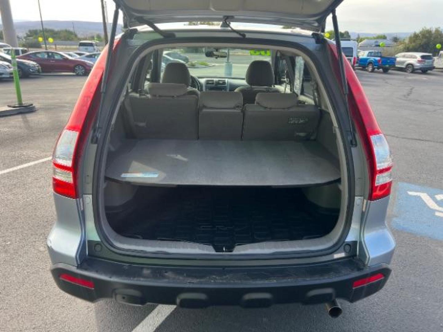 2009 Glacier Blue Metallic /Gray Honda CR-V EX (5J6RE38519L) with an 2.4L I-4 DOHC engine, Automatic transmission, located at 1865 East Red Hills Pkwy, St. George, 84770, (435) 628-0023, 37.120850, -113.543640 - We specialize in helping ALL people get the best financing available. No matter your credit score, good, bad or none we can get you an amazing rate. Had a bankruptcy, divorce, or repossessions? We give you the green light to get your credit back on the road. Low down and affordable payments that fit - Photo#23