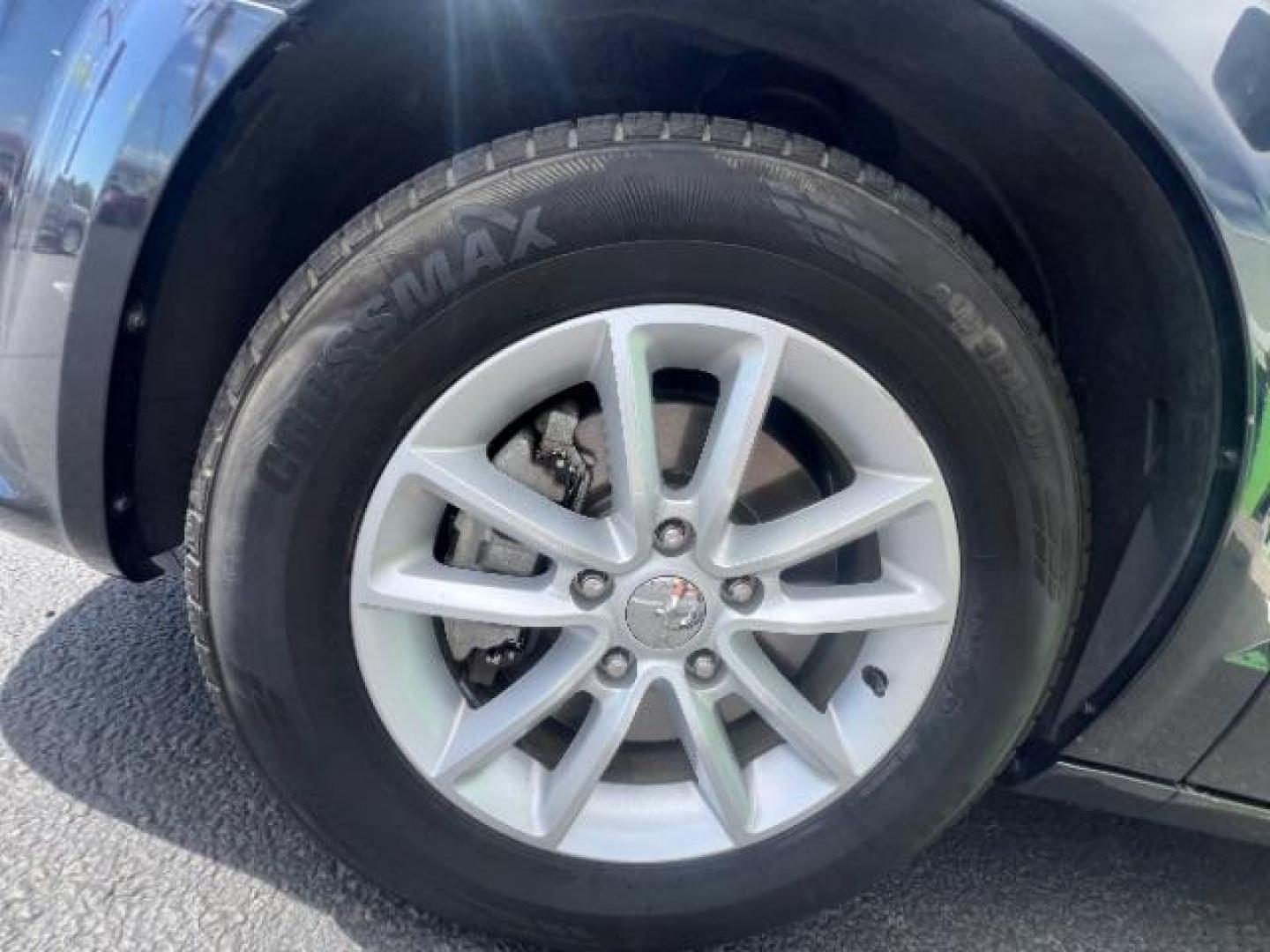 2014 Maximum Steel Metallic Clearcoat /Black Dodge Grand Caravan SXT (2C4RDGCG0ER) with an 3.6L V-6 DOHC engine, Automatic transmission, located at 940 North Main Street, Cedar City, UT, 84720, (435) 628-0023, 37.692936, -113.061897 - Photo#9