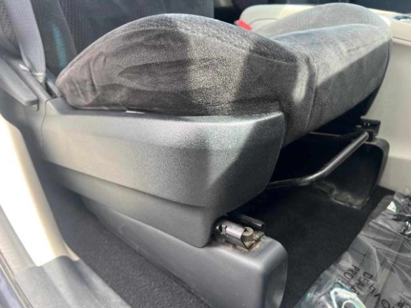 2014 Maximum Steel Metallic Clearcoat /Black Dodge Grand Caravan SXT (2C4RDGCG0ER) with an 3.6L V-6 DOHC engine, Automatic transmission, located at 940 North Main Street, Cedar City, UT, 84720, (435) 628-0023, 37.692936, -113.061897 - Photo#28