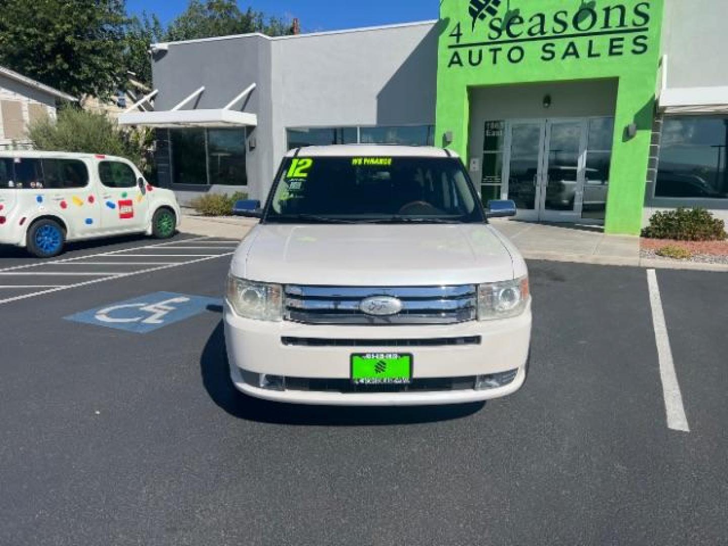 2012 White Suede /Charcoal Black Ford Flex Limited | Titanium (2FMGK5DC3CB) with an Duratec 3.5L V-6 DOHC engine, Automatic transmission, located at 1865 East Red Hills Pkwy, St. George, 84770, (435) 628-0023, 37.120850, -113.543640 - We specialize in helping ALL people get the best financing available. No matter your credit score, good, bad or none we can get you an amazing rate. Had a bankruptcy, divorce, or repossessions? We give you the green light to get your credit back on the road. Low down and affordable payments that fit - Photo#1