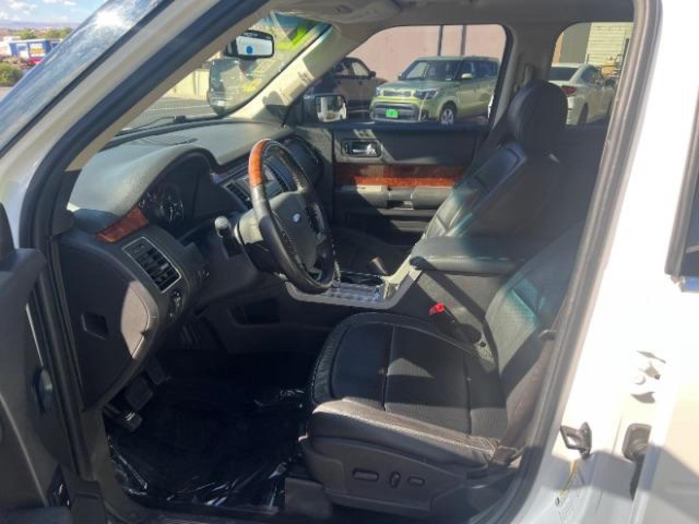 2012 White Suede /Charcoal Black Ford Flex Limited | Titanium (2FMGK5DC3CB) with an Duratec 3.5L V-6 DOHC engine, Automatic transmission, located at 1865 East Red Hills Pkwy, St. George, 84770, (435) 628-0023, 37.120850, -113.543640 - We specialize in helping ALL people get the best financing available. No matter your credit score, good, bad or none we can get you an amazing rate. Had a bankruptcy, divorce, or repossessions? We give you the green light to get your credit back on the road. Low down and affordable payments that fit - Photo#14