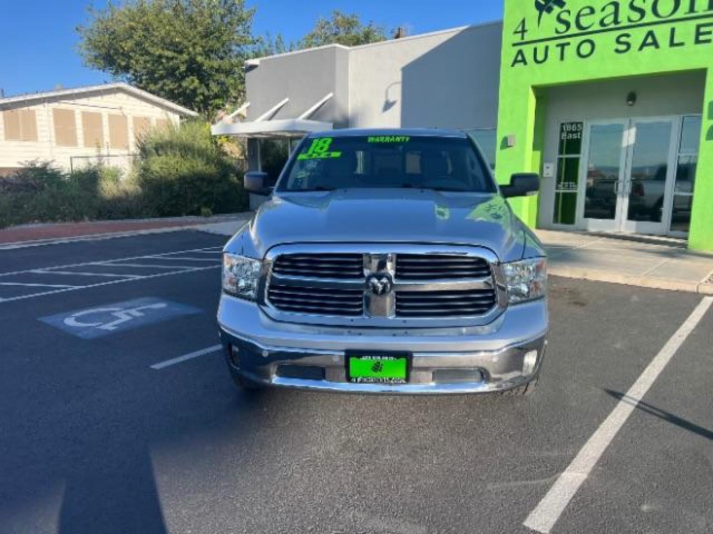 2018 Bright Silver Metallic Clearcoat /Diesel Gray/Black Ram 1500 Big Horn Quad Cab 4x4 6'4 Box (1C6RR7GG8JS) with an Pentastar 3.6L V-6 DOHC engine, Automatic transmission, located at 1865 East Red Hills Pkwy, St. George, 84770, (435) 628-0023, 37.120850, -113.543640 - We specialize in helping ALL people get the best financing available. No matter your credit score, good, bad or none we can get you an amazing rate. Had a bankruptcy, divorce, or repossessions? We give you the green light to get your credit back on the road. Low down and affordable payments that fit - Photo#1