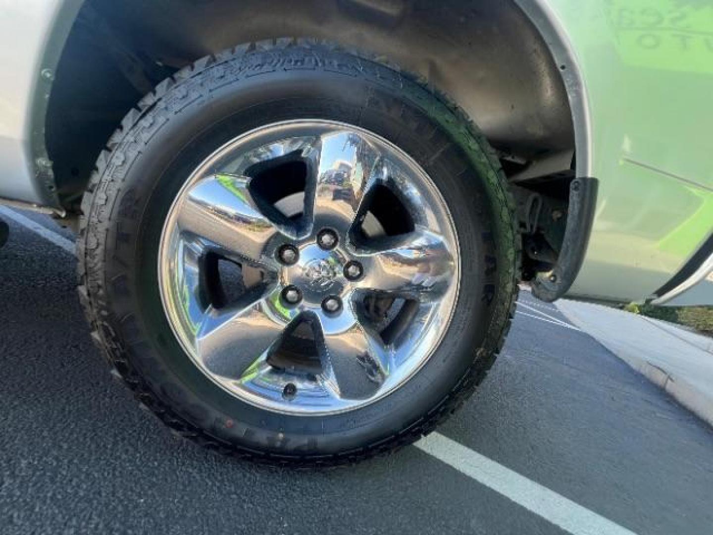 2018 Bright Silver Metallic Clearcoat /Diesel Gray/Black Ram 1500 Big Horn Quad Cab 4x4 6'4 Box (1C6RR7GG8JS) with an Pentastar 3.6L V-6 DOHC engine, Automatic transmission, located at 1865 East Red Hills Pkwy, St. George, 84770, (435) 628-0023, 37.120850, -113.543640 - We specialize in helping ALL people get the best financing available. No matter your credit score, good, bad or none we can get you an amazing rate. Had a bankruptcy, divorce, or repossessions? We give you the green light to get your credit back on the road. Low down and affordable payments that fit - Photo#8