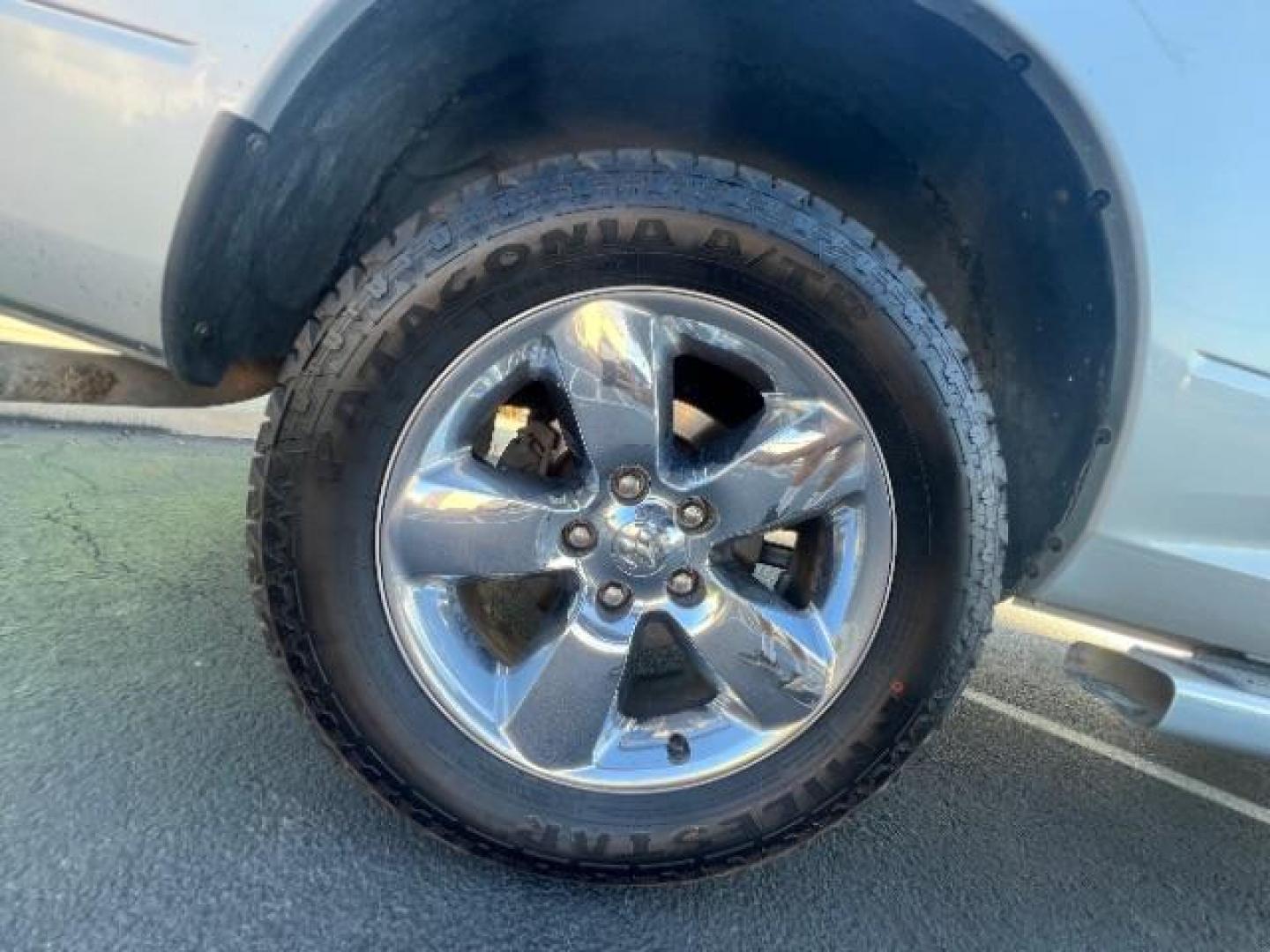 2018 Bright Silver Metallic Clearcoat /Diesel Gray/Black Ram 1500 Big Horn Quad Cab 4x4 6'4 Box (1C6RR7GG8JS) with an Pentastar 3.6L V-6 DOHC engine, Automatic transmission, located at 1865 East Red Hills Pkwy, St. George, 84770, (435) 628-0023, 37.120850, -113.543640 - We specialize in helping ALL people get the best financing available. No matter your credit score, good, bad or none we can get you an amazing rate. Had a bankruptcy, divorce, or repossessions? We give you the green light to get your credit back on the road. Low down and affordable payments that fit - Photo#9