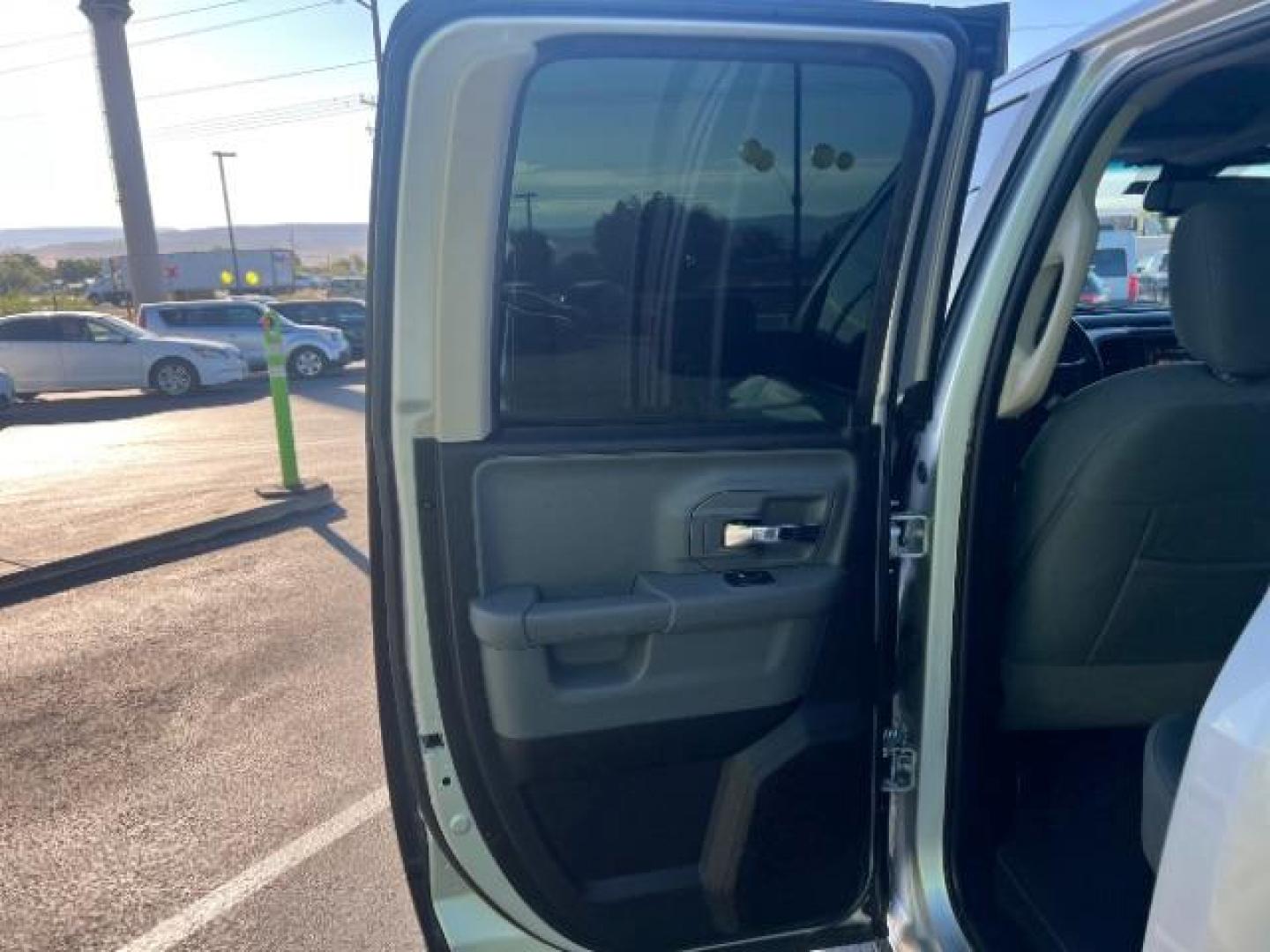 2018 Bright Silver Metallic Clearcoat /Diesel Gray/Black Ram 1500 Big Horn Quad Cab 4x4 6'4 Box (1C6RR7GG8JS) with an Pentastar 3.6L V-6 DOHC engine, Automatic transmission, located at 1865 East Red Hills Pkwy, St. George, 84770, (435) 628-0023, 37.120850, -113.543640 - We specialize in helping ALL people get the best financing available. No matter your credit score, good, bad or none we can get you an amazing rate. Had a bankruptcy, divorce, or repossessions? We give you the green light to get your credit back on the road. Low down and affordable payments that fit - Photo#20