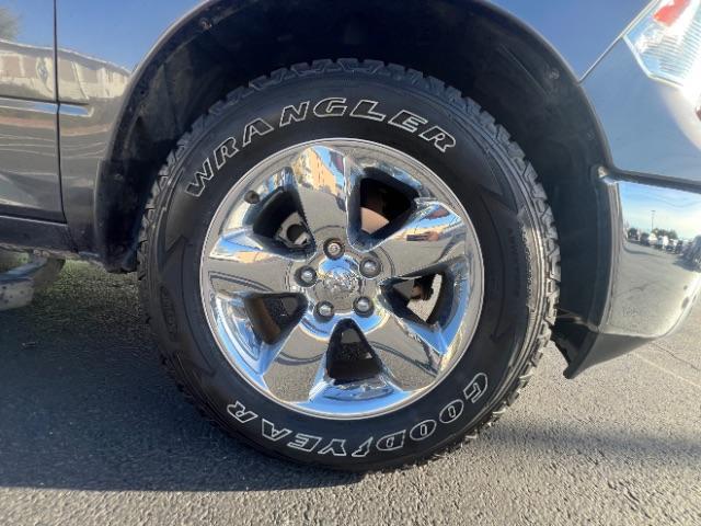 2016 Granite Crystal Metallic Clearcoat /Diesel Gray/Black Ram 1500 Big Horn (1C6RR7LM2GS) with an EcoDiesel 3L V-6 diesel direct injection engine, Automatic transmission, located at 1865 East Red Hills Pkwy, St. George, 84770, (435) 628-0023, 37.120850, -113.543640 - We specialize in helping ALL people get the best financing available. No matter your credit score, good, bad or none we can get you an amazing rate. Had a bankruptcy, divorce, or repossessions? We give you the green light to get your credit back on the road. Low down and affordable payments that fit - Photo#8