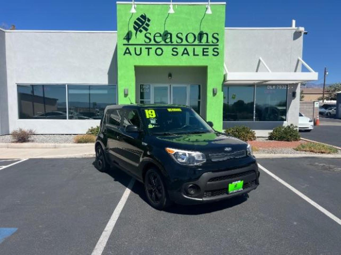 2019 Black /Black Kia Soul Base 6M (KNDJN2A2XK7) , Automatic transmission, located at 1865 East Red Hills Pkwy, St. George, 84770, (435) 628-0023, 37.120850, -113.543640 - We specialize in helping ALL people get the best financing available. No matter your credit score, good, bad or none we can get you an amazing rate. Had a bankruptcy, divorce, or repossessions? We give you the green light to get your credit back on the road. Low down and affordable payments that fit - Photo#0