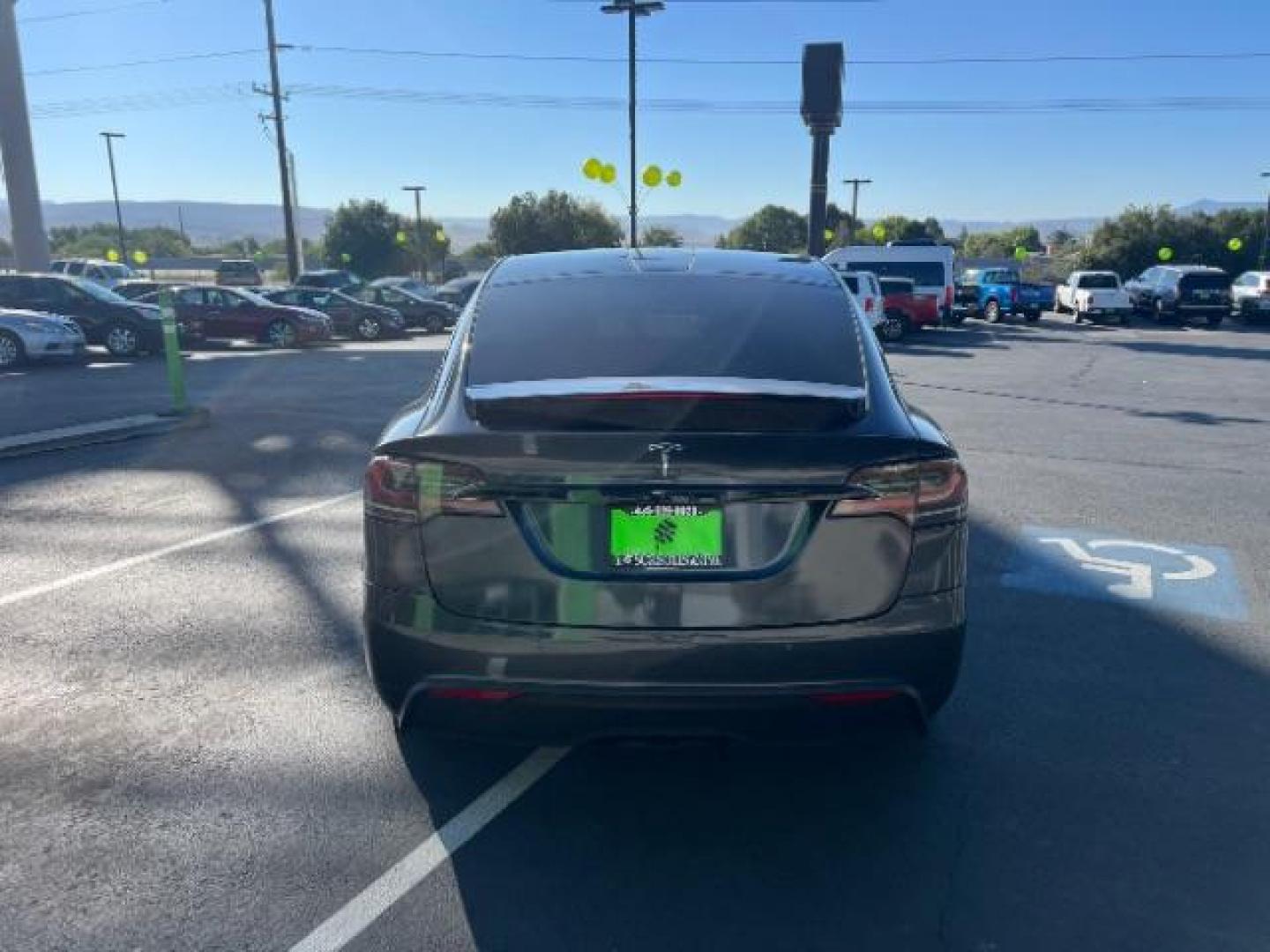 2022 Midnight Silver Metallic /White/Black Tesla Model X Plaid Tri Motor All-Wheel Drive (7SAXCBE65NF) with an ELECTRIC engine, Continuously Variable Transmission transmission, located at 1865 East Red Hills Pkwy, St. George, 84770, (435) 628-0023, 37.120850, -113.543640 - Beautiful Tesla Model X PLAID with 6 seat white interior. Brand new tires, 22' Turbine wheels, Auto pilot, Yoke steering wheel, Tow Package, Hepa air filter Full self driving with $99 month subscription, Super clean! Gets 280 on a full charge (90%) battery health. Has full battery and motor warr - Photo#7