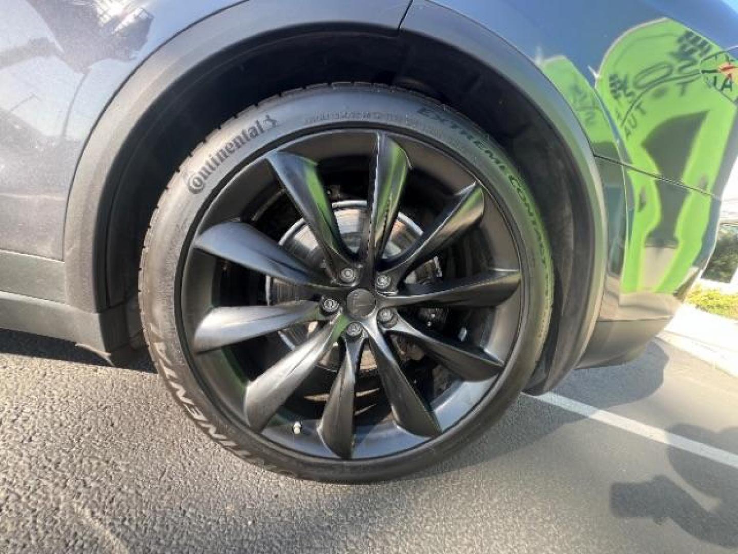 2022 Midnight Silver Metallic /White/Black Tesla Model X Plaid Tri Motor All-Wheel Drive (7SAXCBE65NF) with an ELECTRIC engine, Continuously Variable Transmission transmission, located at 1865 East Red Hills Pkwy, St. George, 84770, (435) 628-0023, 37.120850, -113.543640 - Beautiful Tesla Model X PLAID with 6 seat white interior. Brand new tires, 22' Turbine wheels, Auto pilot, Yoke steering wheel, Tow Package, Hepa air filter Full self driving with $99 month subscription, Super clean! Gets 280 on a full charge (90%) battery health. Has full battery and motor warr - Photo#10