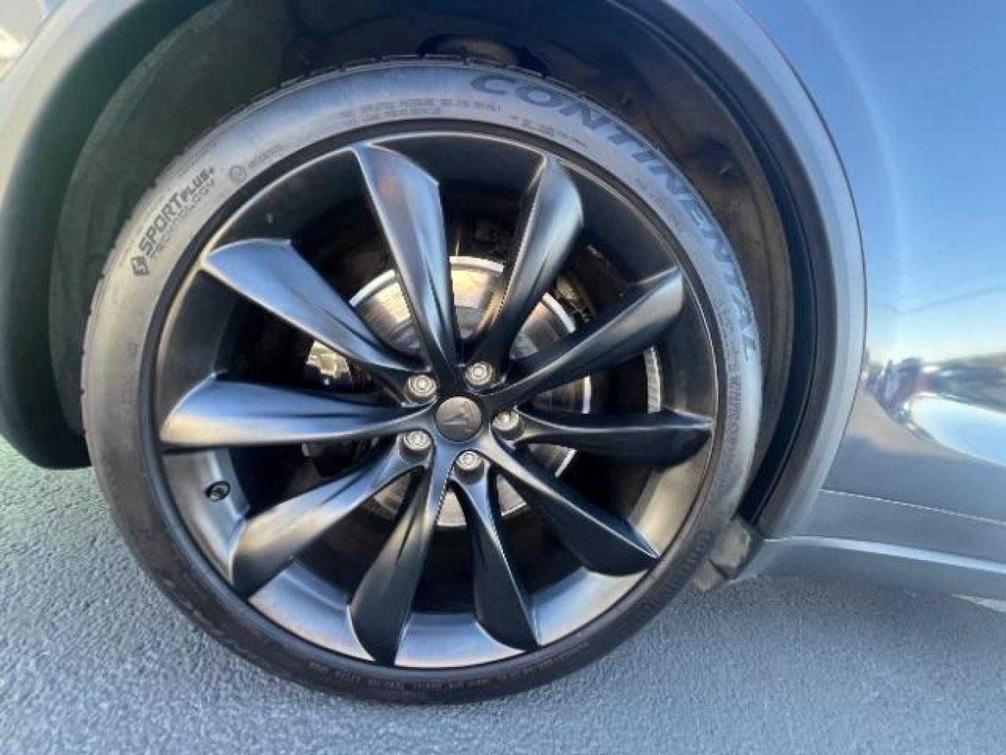 2022 Midnight Silver Metallic /White/Black Tesla Model X Plaid Tri Motor All-Wheel Drive (7SAXCBE65NF) with an ELECTRIC engine, Continuously Variable Transmission transmission, located at 1865 East Red Hills Pkwy, St. George, 84770, (435) 628-0023, 37.120850, -113.543640 - Beautiful Tesla Model X PLAID with 6 seat white interior. Brand new tires, 22' Turbine wheels, Auto pilot, Yoke steering wheel, Tow Package, Hepa air filter Full self driving with $99 month subscription, Super clean! Gets 280 on a full charge (90%) battery health. Has full battery and motor warr - Photo#11