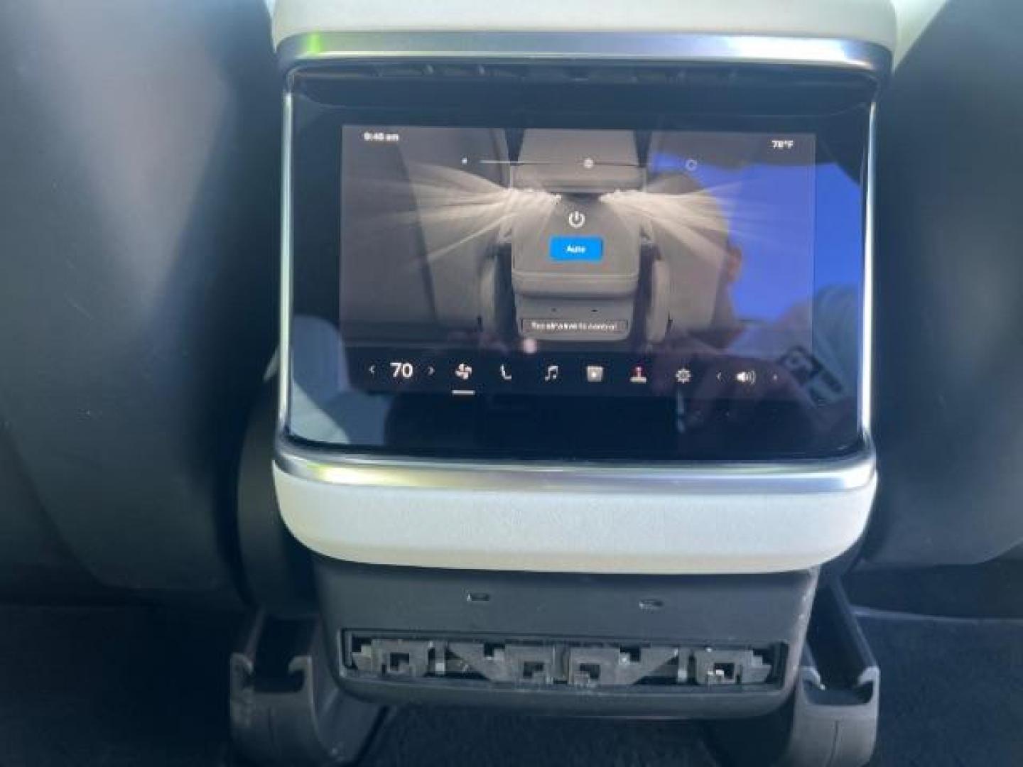 2022 Midnight Silver Metallic /White/Black Tesla Model X Plaid Tri Motor All-Wheel Drive (7SAXCBE65NF) with an ELECTRIC engine, Continuously Variable Transmission transmission, located at 1865 East Red Hills Pkwy, St. George, 84770, (435) 628-0023, 37.120850, -113.543640 - Beautiful Tesla Model X PLAID with 6 seat white interior. Brand new tires, 22' Turbine wheels, Auto pilot, Yoke steering wheel, Tow Package, Hepa air filter Full self driving with $99 month subscription, Super clean! Gets 280 on a full charge (90%) battery health. Has full battery and motor warr - Photo#20