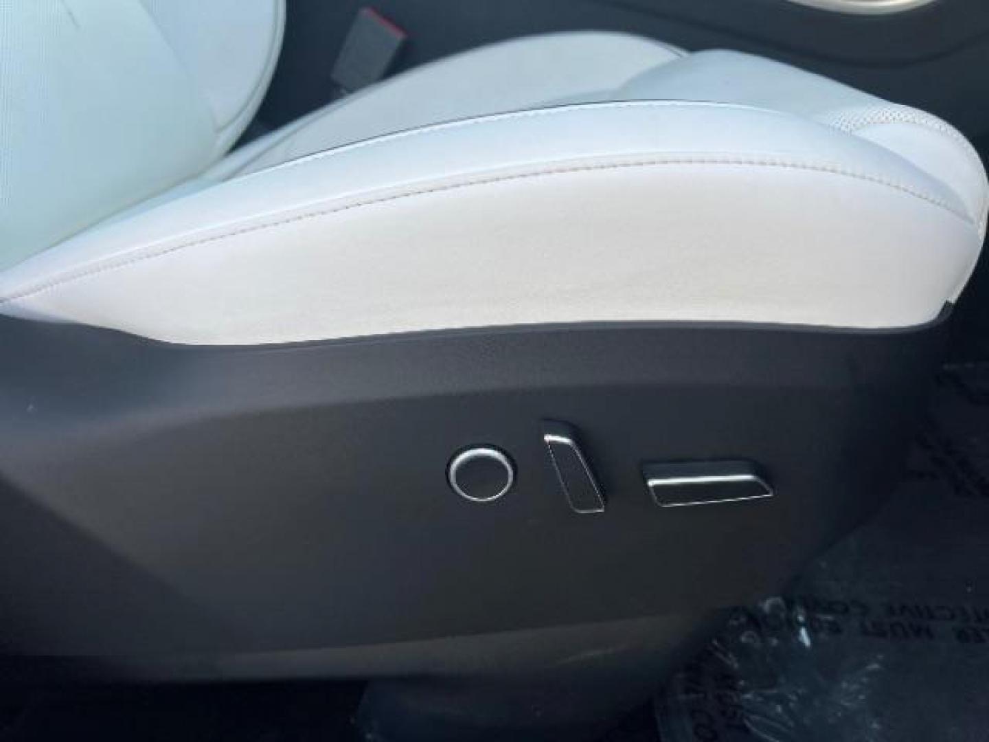 2022 Midnight Silver Metallic /White/Black Tesla Model X Plaid Tri Motor All-Wheel Drive (7SAXCBE65NF) with an ELECTRIC engine, Continuously Variable Transmission transmission, located at 1865 East Red Hills Pkwy, St. George, 84770, (435) 628-0023, 37.120850, -113.543640 - Beautiful Tesla Model X PLAID with 6 seat white interior. Brand new tires, 22' Turbine wheels, Auto pilot, Yoke steering wheel, Tow Package, Hepa air filter Full self driving with $99 month subscription, Super clean! Gets 280 on a full charge (90%) battery health. Has full battery and motor warr - Photo#29