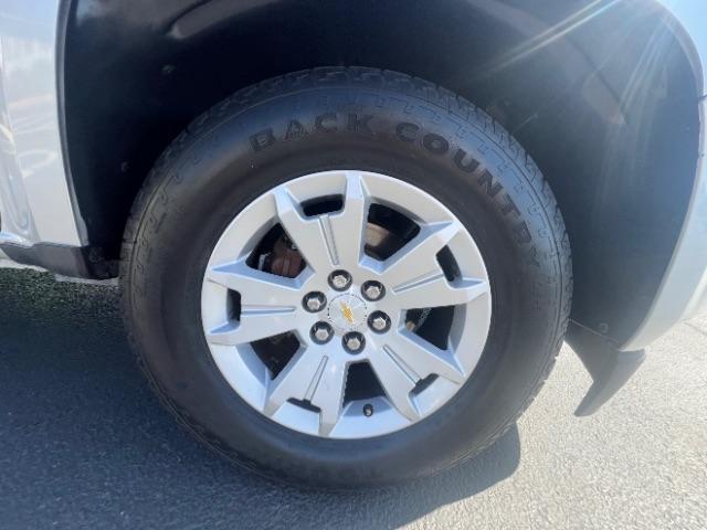 2018 Silver Ice Metallic /Jet Black/Dark Ash Chevrolet Colorado LT (1GCGTCEN8J1) with an 3.6L V-6 gasoline direct injection engine, Automatic transmission, located at 1865 East Red Hills Pkwy, St. George, 84770, (435) 628-0023, 37.120850, -113.543640 - Photo#9