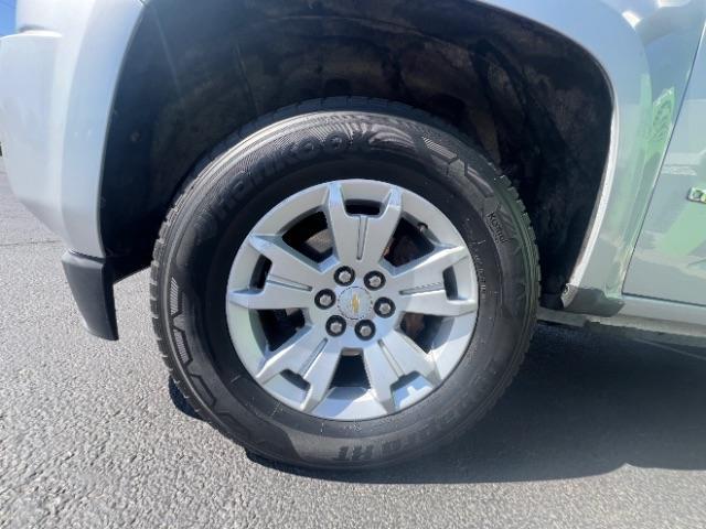 2018 Silver Ice Metallic /Jet Black/Dark Ash Chevrolet Colorado LT (1GCGTCEN8J1) with an 3.6L V-6 gasoline direct injection engine, Automatic transmission, located at 1865 East Red Hills Pkwy, St. George, 84770, (435) 628-0023, 37.120850, -113.543640 - Photo#10