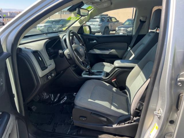2018 Silver Ice Metallic /Jet Black/Dark Ash Chevrolet Colorado LT (1GCGTCEN8J1) with an 3.6L V-6 gasoline direct injection engine, Automatic transmission, located at 1865 East Red Hills Pkwy, St. George, 84770, (435) 628-0023, 37.120850, -113.543640 - Photo#14