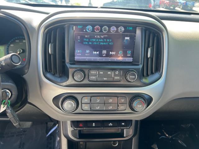 2018 Silver Ice Metallic /Jet Black/Dark Ash Chevrolet Colorado LT (1GCGTCEN8J1) with an 3.6L V-6 gasoline direct injection engine, Automatic transmission, located at 1865 East Red Hills Pkwy, St. George, 84770, (435) 628-0023, 37.120850, -113.543640 - Photo#17