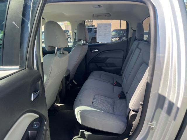 2018 Silver Ice Metallic /Jet Black/Dark Ash Chevrolet Colorado LT (1GCGTCEN8J1) with an 3.6L V-6 gasoline direct injection engine, Automatic transmission, located at 1865 East Red Hills Pkwy, St. George, 84770, (435) 628-0023, 37.120850, -113.543640 - Photo#21