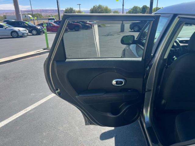 2018 Titanium Gray /Black Kia Soul + (KNDJP3A5XJ7) with an 2L I-4 gasoline direct injection engine, Automatic transmission, located at 1865 East Red Hills Pkwy, St. George, 84770, (435) 628-0023, 37.120850, -113.543640 - We specialize in helping ALL people get the best financing available. No matter your credit score, good, bad or none we can get you an amazing rate. Had a bankruptcy, divorce, or repossessions? We give you the green light to get your credit back on the road. Low down and affordable payments that fit - Photo#20