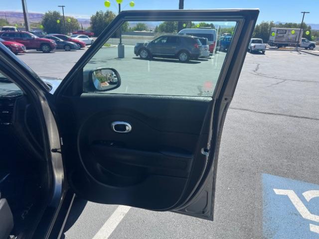 2018 Titanium Gray /Black Kia Soul + (KNDJP3A5XJ7) with an 2L I-4 gasoline direct injection engine, Automatic transmission, located at 1865 East Red Hills Pkwy, St. George, 84770, (435) 628-0023, 37.120850, -113.543640 - We specialize in helping ALL people get the best financing available. No matter your credit score, good, bad or none we can get you an amazing rate. Had a bankruptcy, divorce, or repossessions? We give you the green light to get your credit back on the road. Low down and affordable payments that fit - Photo#27