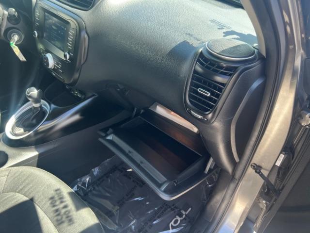 2018 Titanium Gray /Black Kia Soul + (KNDJP3A5XJ7) with an 2L I-4 gasoline direct injection engine, Automatic transmission, located at 1865 East Red Hills Pkwy, St. George, 84770, (435) 628-0023, 37.120850, -113.543640 - We specialize in helping ALL people get the best financing available. No matter your credit score, good, bad or none we can get you an amazing rate. Had a bankruptcy, divorce, or repossessions? We give you the green light to get your credit back on the road. Low down and affordable payments that fit - Photo#29