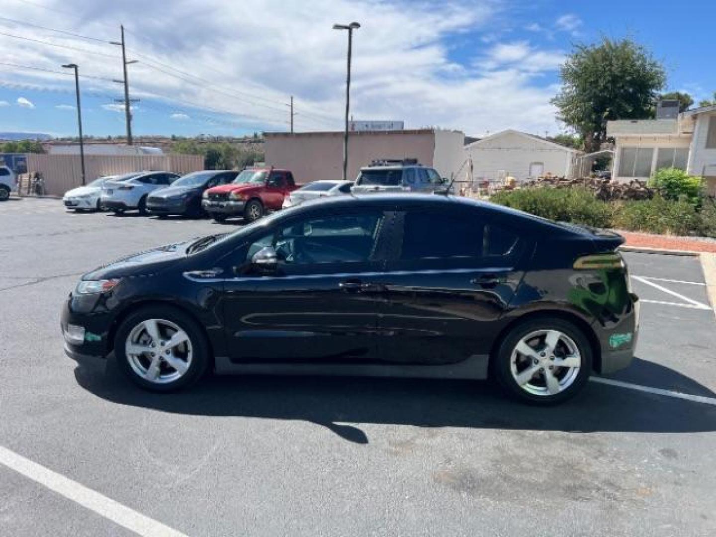 2013 Black /Black Leather Interior Chevrolet Volt Standard w/ LEP (1G1RE6E43DU) , Continuously Variable Transmission transmission, located at 1865 East Red Hills Pkwy, St. George, 84770, (435) 628-0023, 37.120850, -113.543640 - We specialize in helping ALL people get the best financing available. No matter your credit score, good, bad or none we can get you an amazing rate. Had a bankruptcy, divorce, or repossessions? We give you the green light to get your credit back on the road. Low down and affordable payments that fit - Photo#3