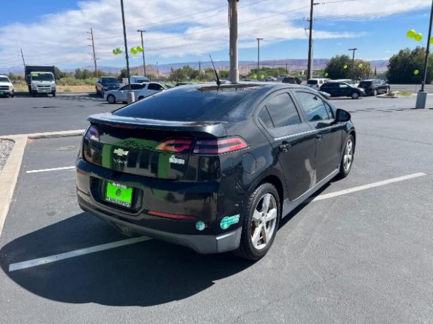 2013 Black /Black Leather Interior Chevrolet Volt Standard w/ LEP (1G1RE6E43DU) , Continuously Variable Transmission transmission, located at 1865 East Red Hills Pkwy, St. George, 84770, (435) 628-0023, 37.120850, -113.543640 - We specialize in helping ALL people get the best financing available. No matter your credit score, good, bad or none we can get you an amazing rate. Had a bankruptcy, divorce, or repossessions? We give you the green light to get your credit back on the road. Low down and affordable payments that fit - Photo#6