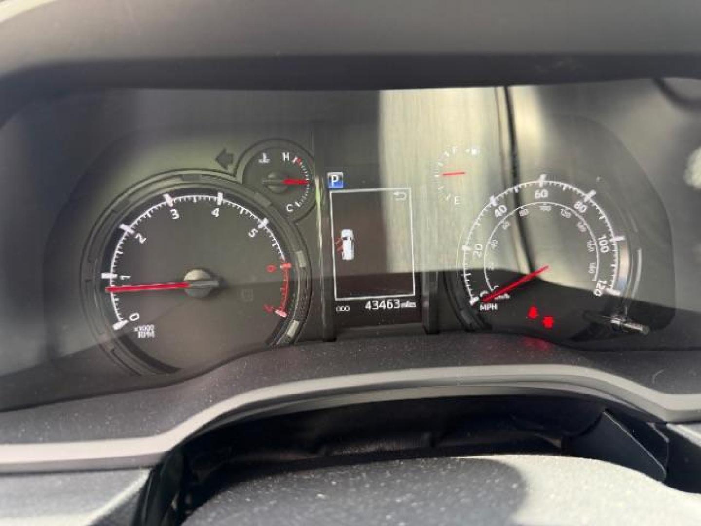 2024 Classic Silver Metallic /Black/Graphite Toyota 4Runner SR5 (JTEMU5JR2R6) with an 4L V-6 DOHC engine, Automatic transmission, located at 1865 East Red Hills Pkwy, St. George, 84770, (435) 628-0023, 37.120850, -113.543640 - We specialize in helping ALL people get the best financing available. No matter your credit score, good, bad or none we can get you an amazing rate. Had a bankruptcy, divorce, or repossessions? We give you the green light to get your credit back on the road. Low down and affordable payments that fit - Photo#3