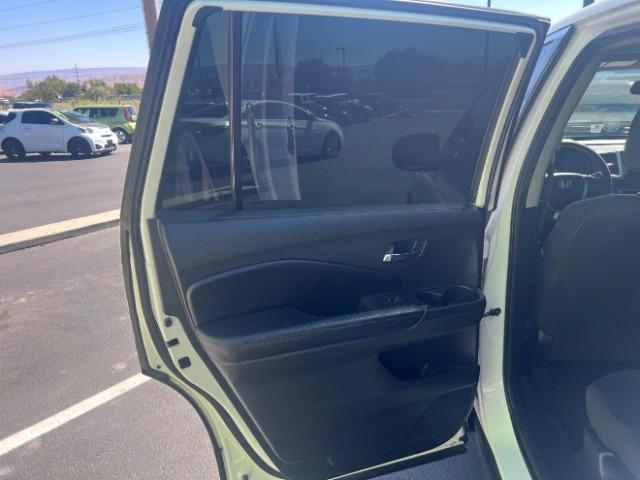 2017 White Diamond Pearl /Black Honda Pilot LX (5FNYF5H14HB) with an 3.5L V-6 gasoline direct injection engine, Automatic transmission, located at 940 North Main Street, Cedar City, UT, 84720, (435) 628-0023, 37.692936, -113.061897 - We specialize in helping ALL people get the best financing available. No matter your credit score, good, bad or none we can get you an amazing rate. Had a bankruptcy, divorce, or repossessions? We give you the green light to get your credit back on the road. Low down and affordable payments that fit - Photo#19