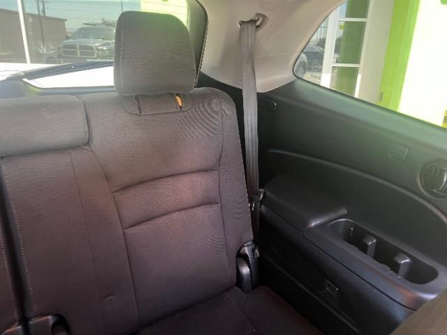 2017 White Diamond Pearl /Black Honda Pilot LX (5FNYF5H14HB) with an 3.5L V-6 gasoline direct injection engine, Automatic transmission, located at 940 North Main Street, Cedar City, UT, 84720, (435) 628-0023, 37.692936, -113.061897 - We specialize in helping ALL people get the best financing available. No matter your credit score, good, bad or none we can get you an amazing rate. Had a bankruptcy, divorce, or repossessions? We give you the green light to get your credit back on the road. Low down and affordable payments that fit - Photo#23