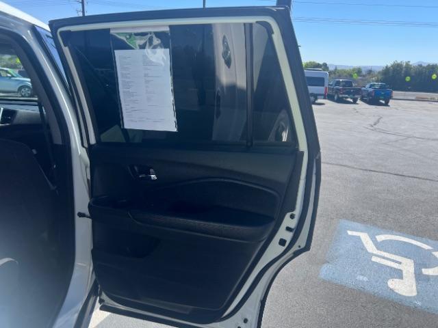 2017 White Diamond Pearl /Black Honda Pilot LX (5FNYF5H14HB) with an 3.5L V-6 gasoline direct injection engine, Automatic transmission, located at 940 North Main Street, Cedar City, UT, 84720, (435) 628-0023, 37.692936, -113.061897 - We specialize in helping ALL people get the best financing available. No matter your credit score, good, bad or none we can get you an amazing rate. Had a bankruptcy, divorce, or repossessions? We give you the green light to get your credit back on the road. Low down and affordable payments that fit - Photo#27