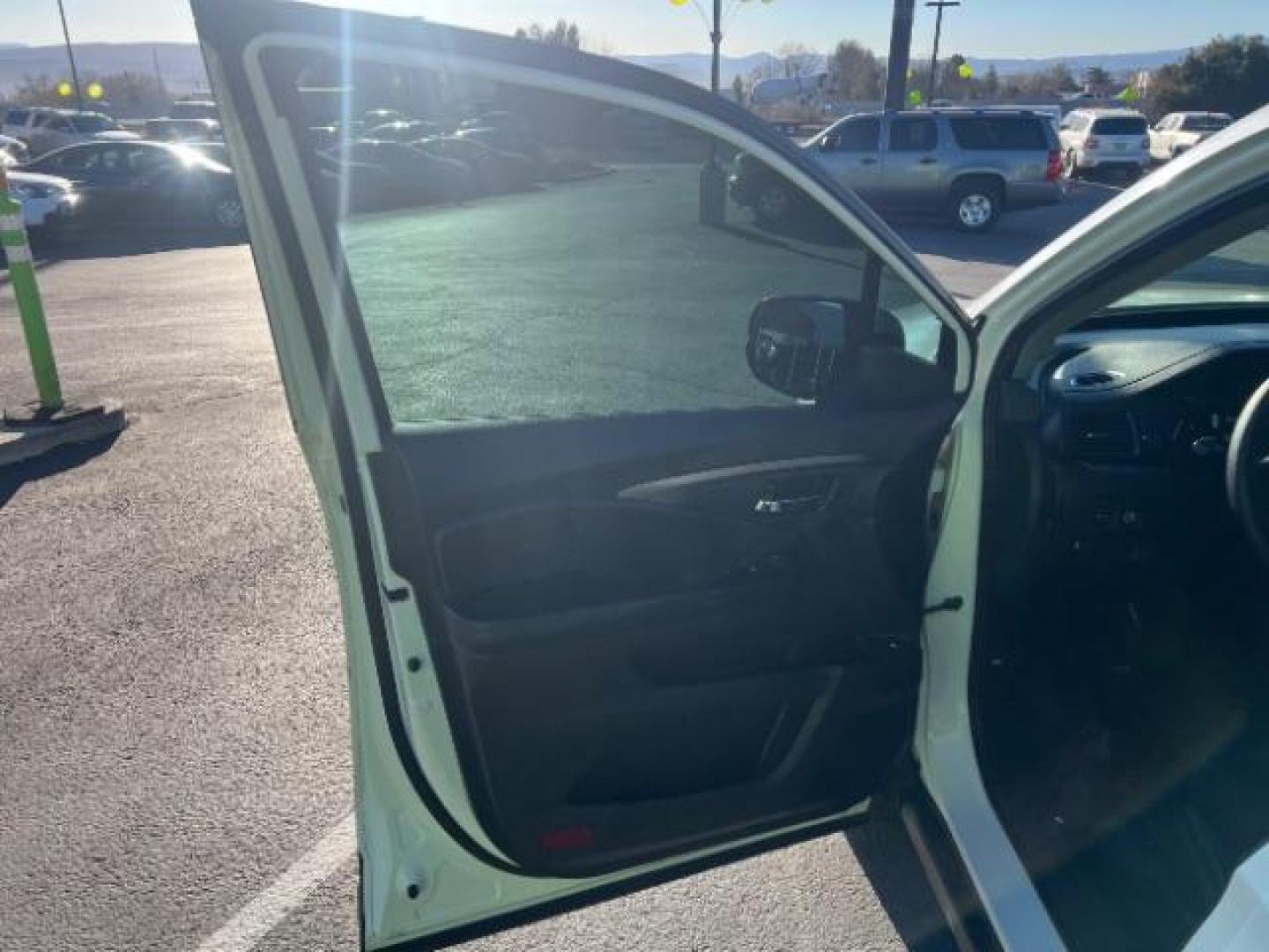 2017 White Diamond Pearl /Black Honda Pilot LX (5FNYF5H14HB) with an 3.5L V-6 gasoline direct injection engine, Automatic transmission, located at 1865 East Red Hills Pkwy, St. George, 84770, (435) 628-0023, 37.120850, -113.543640 - We specialize in helping ALL people get the best financing available. No matter your credit score, good, bad or none we can get you an amazing rate. Had a bankruptcy, divorce, or repossessions? We give you the green light to get your credit back on the road. Low down and affordable payments that fit - Photo#12