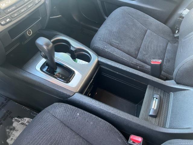 2017 White Diamond Pearl /Black Honda Pilot LX (5FNYF5H14HB) with an 3.5L V-6 gasoline direct injection engine, Automatic transmission, located at 1865 East Red Hills Pkwy, St. George, 84770, (435) 628-0023, 37.120850, -113.543640 - We specialize in helping ALL people get the best financing available. No matter your credit score, good, bad or none we can get you an amazing rate. Had a bankruptcy, divorce, or repossessions? We give you the green light to get your credit back on the road. Low down and affordable payments that fit - Photo#18