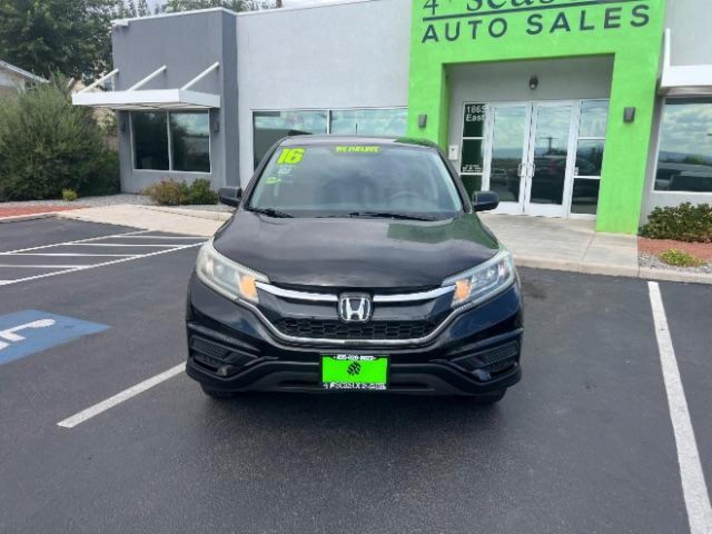 2016 Crystal Black Pearl /Gray Honda CR-V LX (2HKRM4H3XGH) with an 2.4L I-4 gasoline direct injection engine, Automatic transmission, located at 940 North Main Street, Cedar City, UT, 84720, (435) 628-0023, 37.692936, -113.061897 - We specialize in helping ALL people get the best financing available. No matter your credit score, good, bad or none we can get you an amazing rate. Had a bankruptcy, divorce, or repossessions? We give you the green light to get your credit back on the road. Low down and affordable payments that fit - Photo#1