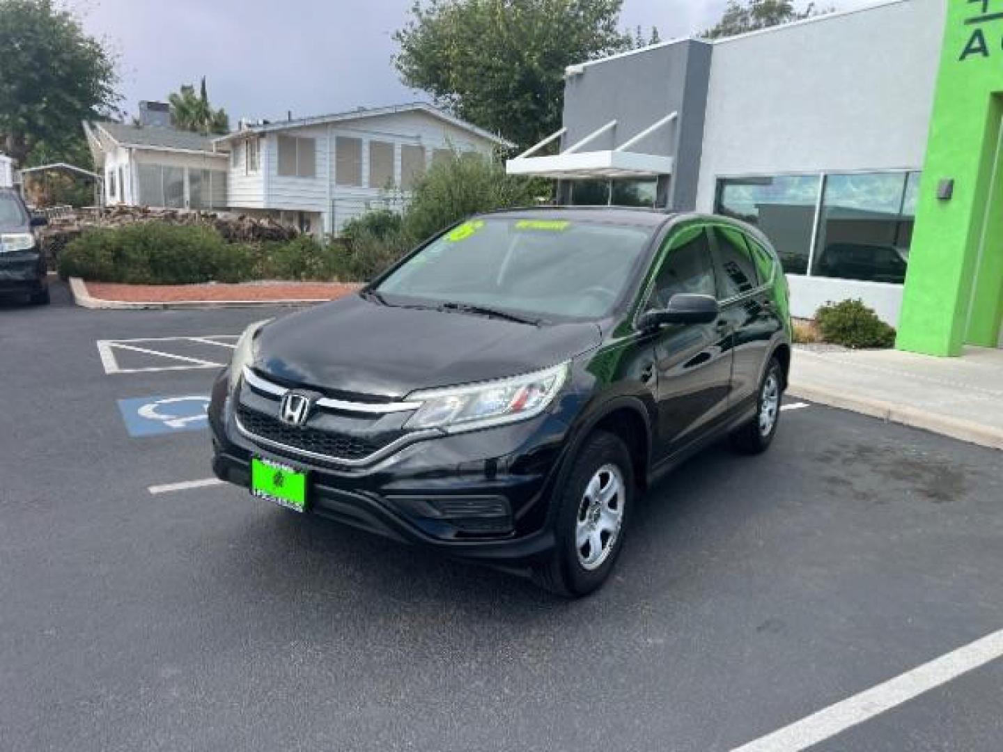 2016 Crystal Black Pearl /Gray Honda CR-V LX (2HKRM4H3XGH) with an 2.4L I-4 gasoline direct injection engine, Automatic transmission, located at 940 North Main Street, Cedar City, UT, 84720, (435) 628-0023, 37.692936, -113.061897 - We specialize in helping ALL people get the best financing available. No matter your credit score, good, bad or none we can get you an amazing rate. Had a bankruptcy, divorce, or repossessions? We give you the green light to get your credit back on the road. Low down and affordable payments that fit - Photo#2