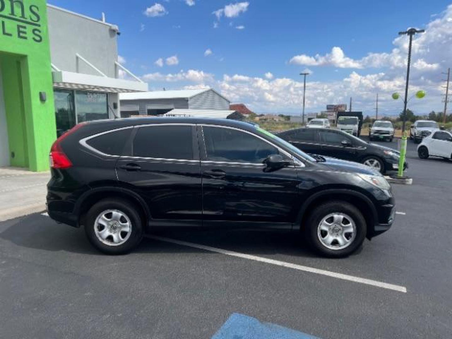 2016 Crystal Black Pearl /Gray Honda CR-V LX (2HKRM4H3XGH) with an 2.4L I-4 gasoline direct injection engine, Automatic transmission, located at 940 North Main Street, Cedar City, UT, 84720, (435) 628-0023, 37.692936, -113.061897 - We specialize in helping ALL people get the best financing available. No matter your credit score, good, bad or none we can get you an amazing rate. Had a bankruptcy, divorce, or repossessions? We give you the green light to get your credit back on the road. Low down and affordable payments that fit - Photo#7