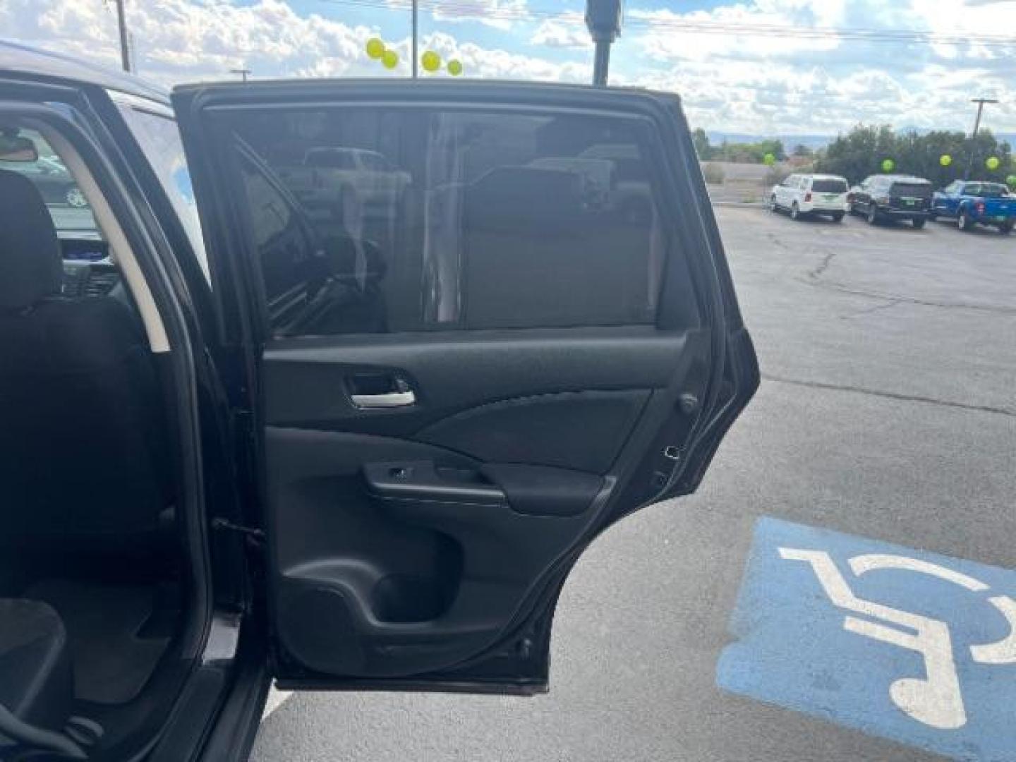 2016 Crystal Black Pearl /Gray Honda CR-V LX (2HKRM4H3XGH) with an 2.4L I-4 gasoline direct injection engine, Automatic transmission, located at 940 North Main Street, Cedar City, UT, 84720, (435) 628-0023, 37.692936, -113.061897 - We specialize in helping ALL people get the best financing available. No matter your credit score, good, bad or none we can get you an amazing rate. Had a bankruptcy, divorce, or repossessions? We give you the green light to get your credit back on the road. Low down and affordable payments that fit - Photo#25