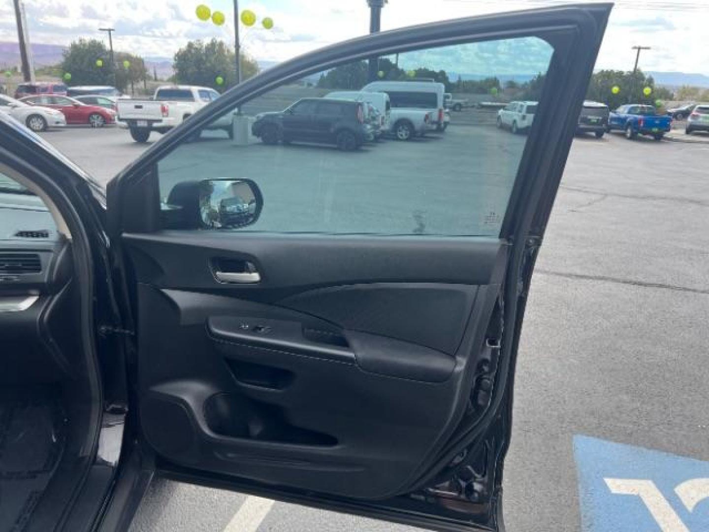 2016 Crystal Black Pearl /Gray Honda CR-V LX (2HKRM4H3XGH) with an 2.4L I-4 gasoline direct injection engine, Automatic transmission, located at 940 North Main Street, Cedar City, UT, 84720, (435) 628-0023, 37.692936, -113.061897 - We specialize in helping ALL people get the best financing available. No matter your credit score, good, bad or none we can get you an amazing rate. Had a bankruptcy, divorce, or repossessions? We give you the green light to get your credit back on the road. Low down and affordable payments that fit - Photo#27