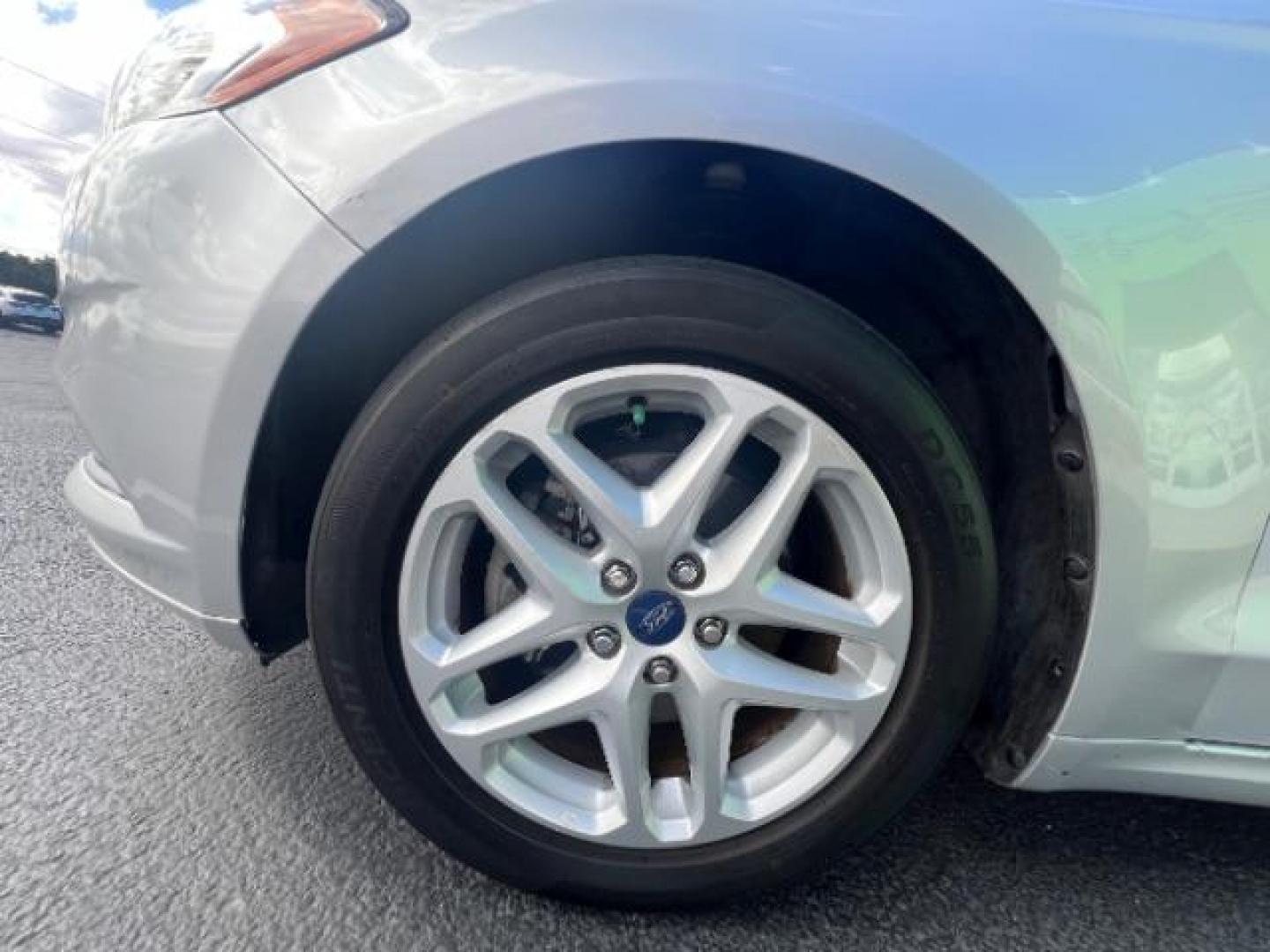 2016 Ingot Silver /Ebony Ford Fusion SE (3FA6P0H74GR) with an EcoBoost 1.5L I-4 gasoline direct injection engine, Automatic transmission, located at 1865 East Red Hills Pkwy, St. George, 84770, (435) 628-0023, 37.120850, -113.543640 - We specialize in helping ALL people get the best financing available. No matter your credit score, good, bad or none we can get you an amazing rate. Had a bankruptcy, divorce, or repossessions? We give you the green light to get your credit back on the road. Low down and affordable payments that fit - Photo#9