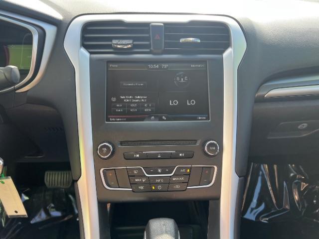 2016 Ingot Silver /Ebony Ford Fusion SE (3FA6P0H74GR) with an EcoBoost 1.5L I-4 ga engine, Automatic transmission, located at 1865 East Red Hills Pkwy, St. George, 84770, (435) 628-0023, 37.120850, -113.543640 - Photo#17