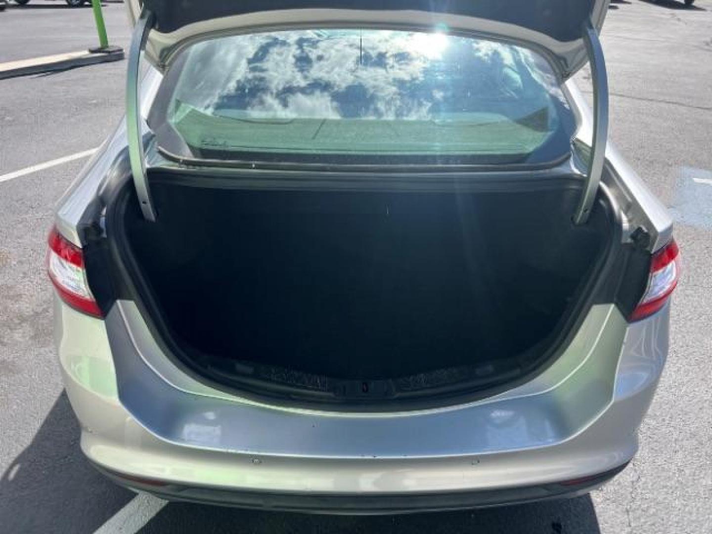 2016 Ingot Silver /Ebony Ford Fusion SE (3FA6P0H74GR) with an EcoBoost 1.5L I-4 gasoline direct injection engine, Automatic transmission, located at 1865 East Red Hills Pkwy, St. George, 84770, (435) 628-0023, 37.120850, -113.543640 - We specialize in helping ALL people get the best financing available. No matter your credit score, good, bad or none we can get you an amazing rate. Had a bankruptcy, divorce, or repossessions? We give you the green light to get your credit back on the road. Low down and affordable payments that fit - Photo#24