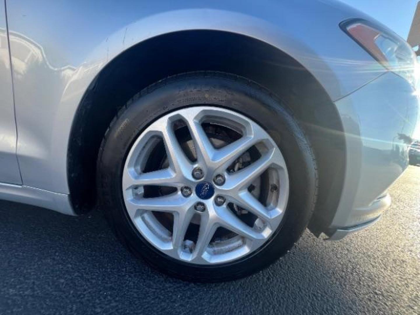 2016 Ingot Silver /Ebony Ford Fusion SE (3FA6P0H74GR) with an EcoBoost 1.5L I-4 gasoline direct injection engine, Automatic transmission, located at 1865 East Red Hills Pkwy, St. George, 84770, (435) 628-0023, 37.120850, -113.543640 - We specialize in helping ALL people get the best financing available. No matter your credit score, good, bad or none we can get you an amazing rate. Had a bankruptcy, divorce, or repossessions? We give you the green light to get your credit back on the road. Low down and affordable payments that fit - Photo#8