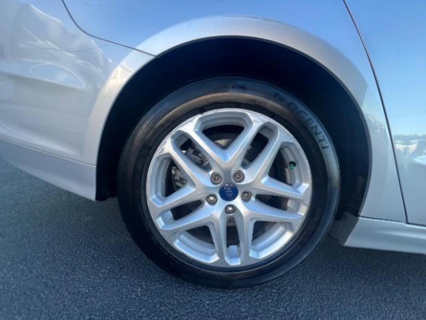 2016 Ingot Silver /Ebony Ford Fusion SE (3FA6P0H74GR) with an EcoBoost 1.5L I-4 gasoline direct injection engine, Automatic transmission, located at 1865 East Red Hills Pkwy, St. George, 84770, (435) 628-0023, 37.120850, -113.543640 - We specialize in helping ALL people get the best financing available. No matter your credit score, good, bad or none we can get you an amazing rate. Had a bankruptcy, divorce, or repossessions? We give you the green light to get your credit back on the road. Low down and affordable payments that fit - Photo#10