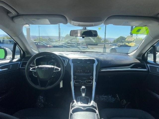 2016 Ingot Silver /Ebony Ford Fusion SE (3FA6P0H74GR) with an EcoBoost 1.5L I-4 gasoline direct injection engine, Automatic transmission, located at 1865 East Red Hills Pkwy, St. George, 84770, (435) 628-0023, 37.120850, -113.543640 - Cash Deal / As-Is: Versatile Southern Utah travel starts with this 2016 Ford Fusion SE. Its 2.5L 4-cylinder engine, automatic transmission, and front-wheel drive make it a smart fit for commuting, errands, and Southern Utah road trips. With 129,280 miles, this Fusion is ready for its next adventure.- Photo#23