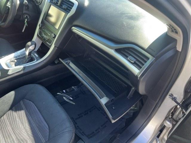 2016 Ingot Silver /Ebony Ford Fusion SE (3FA6P0H74GR) with an EcoBoost 1.5L I-4 gasoline direct injection engine, Automatic transmission, located at 1865 East Red Hills Pkwy, St. George, 84770, (435) 628-0023, 37.120850, -113.543640 - Cash Deal / As-Is: Versatile Southern Utah travel starts with this 2016 Ford Fusion SE. Its 2.5L 4-cylinder engine, automatic transmission, and front-wheel drive make it a smart fit for commuting, errands, and Southern Utah road trips. With 129,280 miles, this Fusion is ready for its next adventure.- Photo#29