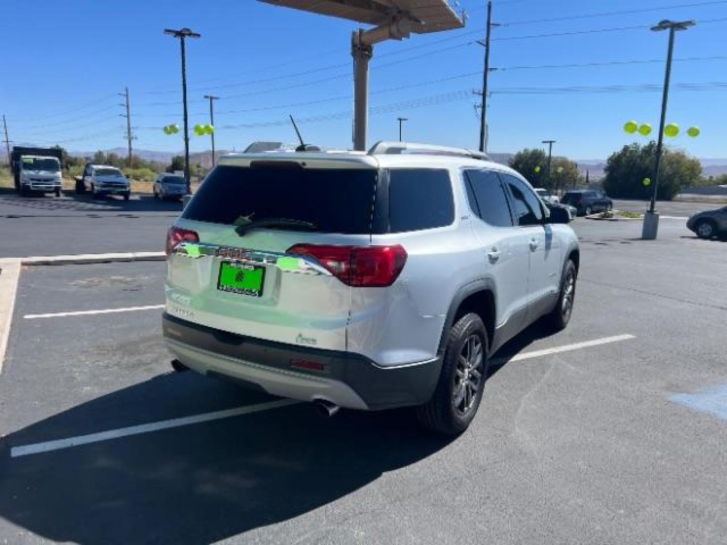 2017 Sparkling Silver Metallic /Jet Black GMC Acadia SLT-1 (1GKKNMLS0HZ) with an 2.5L I-4 gasoline direct injection engine, Automatic transmission, located at 1865 East Red Hills Pkwy, St. George, 84770, (435) 628-0023, 37.120850, -113.543640 - We specialize in helping ALL people get the best financing available. No matter your credit score, good, bad or none we can get you an amazing rate. Had a bankruptcy, divorce, or repossessions? We give you the green light to get your credit back on the road. Low down and affordable payments that fit - Photo#6